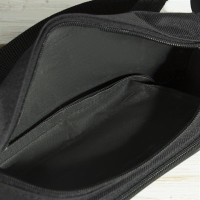 Сумка поясная, отдел на молнии, наружный карман, цвет чёрный - фото 2005228