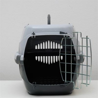 Переноска для животных до 9 кг "Пижон", металлическая дверь, 43 х 29 х 27,5 см, серая - фото 2023295