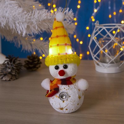 Игрушка световая "Снеговик в желтой шапочке" (батарейки в комплекте) 6х17 см, 1 LED RGB - фото 2028836