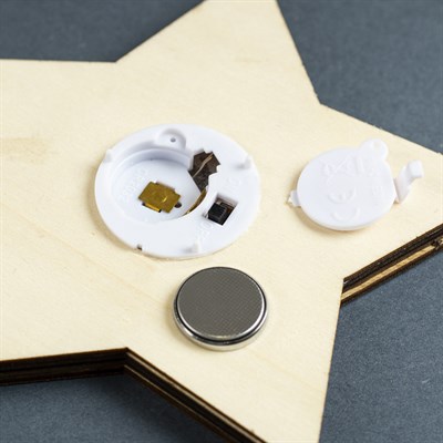 Подвеска световая "Звезда и снежинки", 13х13х1 см, 3 LED, бат(в комп) Т/БЕЛЫЙ - фото 2029667