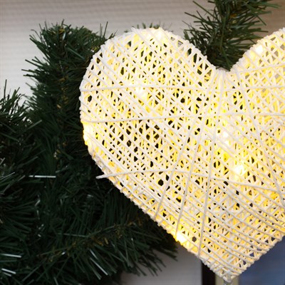 Фигура на подставке световая "Сердце плетеное", 21 х 17 см, 10 LED, 3хАА (не в компл.) - фото 2030591