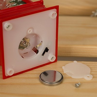 Фигура световая "Красный фонарик", 13х5.5х5.5 см, от бат. 3хLR44, Т/БЕЛЫЙ - фото 2031133