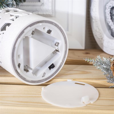 Фигура световая свеча "Снеговик в лесу", 19х10х10 см, 3*АА(не в компл.), Т-БЕЛЫЙ - фото 2032432