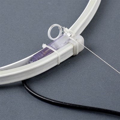 Фигура неоновая "Флаг РФ" 35х65х95 см, 576 LED, 220V, БЕЛЫЙ-СИНИЙ-КРАСНЫЙ - фото 2032450