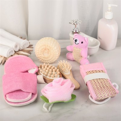 Набор банный, 7 предметов: 4 мочалки, тапочки, расчёска, массажёр, цвет МИКС - фото 2061082