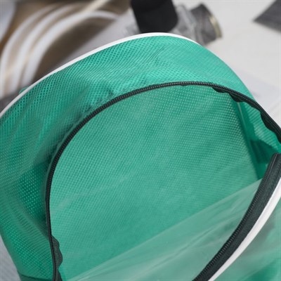 Косметичка ПВХ, отдел на молнии, с ручкой, цвет зелёный - фото 2061551