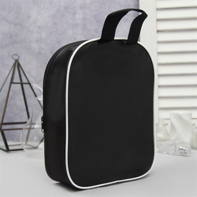 Косметичка ПВХ, отдел на молнии, с ручкой, цвет чёрный - фото 2061605