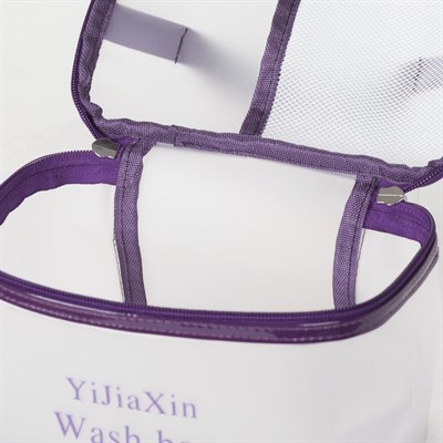 Косметичка ПВХ, отдел на молнии, с ручкой, матовая, цвет фиолетовый - фото 2062244