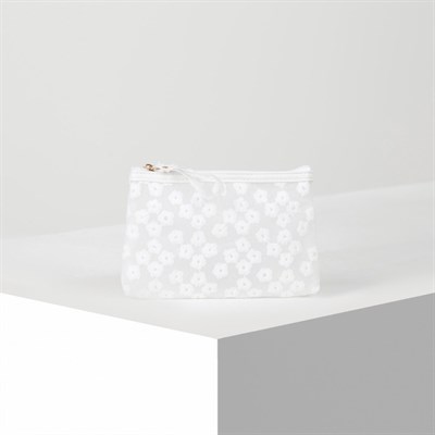 Косметичка ПВХ, отдел на молнии, цвет матовый белый - фото 2062353