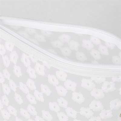 Косметичка ПВХ, отдел на молнии, с ручкой, цвет матовый белый - фото 2062363