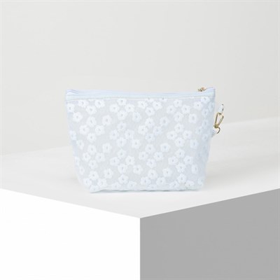 Косметичка ПВХ, отдел на молнии, с ручкой, цвет матовый голубой - фото 2062366