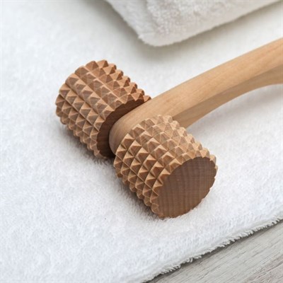 Массажёр «Каток», деревянный, зубчатый - фото 2063419