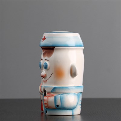 Кружка подарочная "Врач с Шапкой" 0,6 л, в коробке - фото 2072356