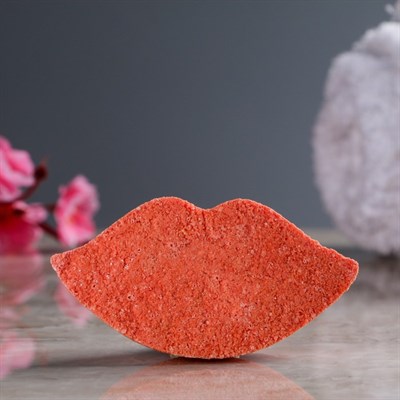 Шипучая бомбочка "Губки" с ароматом клубники, красная - фото 2074568