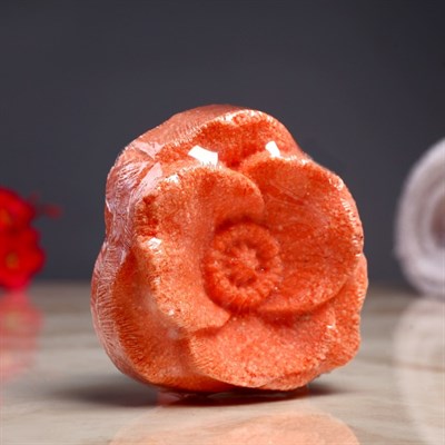 Шипучая бомбочка "Цветок" с ароматом клубники, красная - фото 2074588