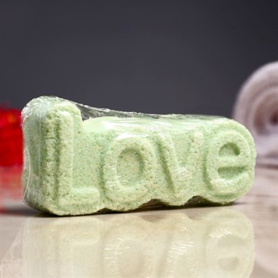 Шипучая бомбочка "Love" с ароматом яблока, зелёная - фото 2074591