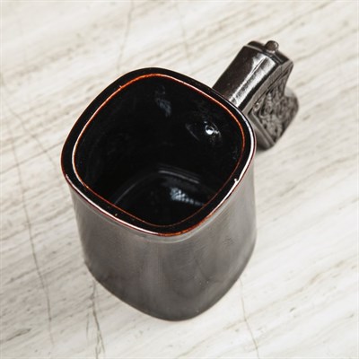 Кружка для пива 0,35 л "Пистолет с пиратом", керамика - фото 555997